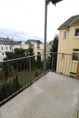 frisch renovierte 3 Raum Wohnung mit Balkon in ruhiger Stadtrandlage!! - Photo 2