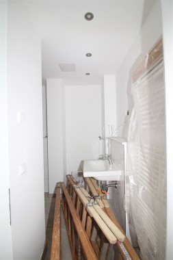 ++2-Zimmer- Wohnung im frisch modernisierten Mehrfamilienhaus++ - Photo 2