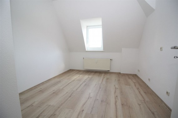 ++ Attraktive Dachwohnung mit Dachterrasse im Westend ++ - Foto 4