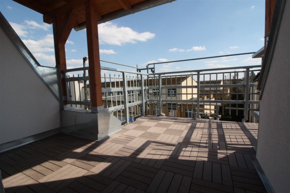++ Attraktive Dachwohnung mit Dachterrasse im Westend ++ - Foto 3