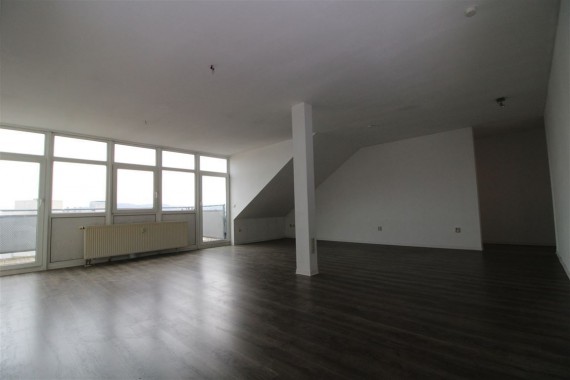große & wohnliche 3 Raum mitten im Zentrum - Foto 1