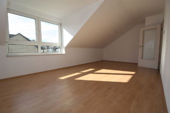2 Raum-Wohnung im Dachgeschoss mit Aufzug und Fußbodenheizung im Seehausgebiet - Photo 3